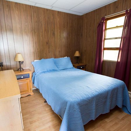 The Pines Cottage Resort Oxtongue Lake Esterno foto