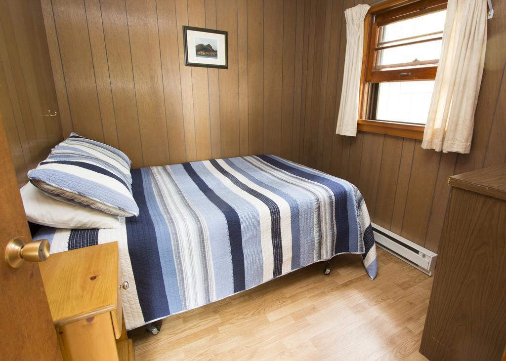 The Pines Cottage Resort Oxtongue Lake Esterno foto