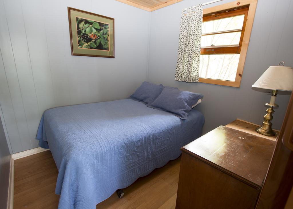 The Pines Cottage Resort Oxtongue Lake Esterno foto