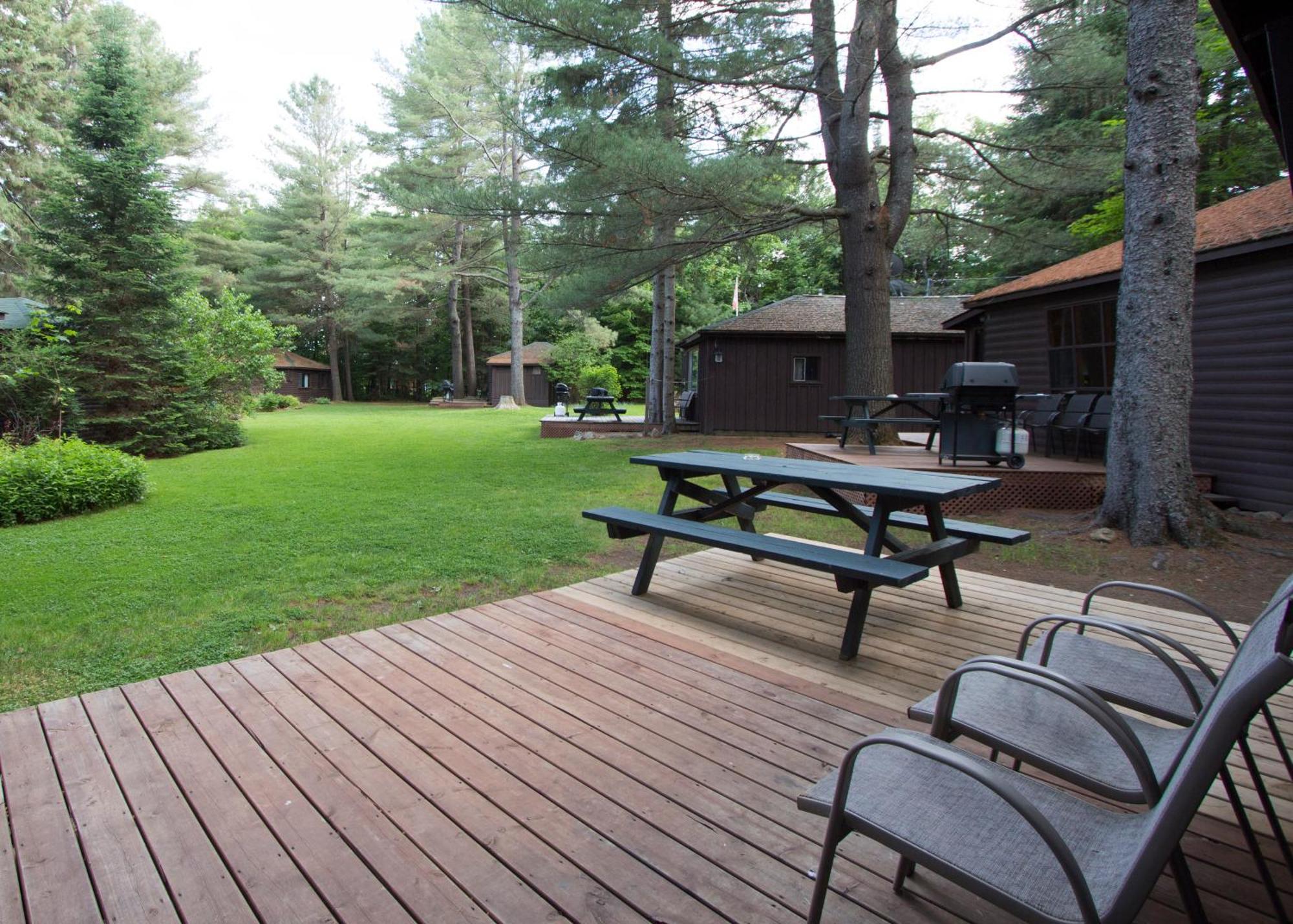 The Pines Cottage Resort Oxtongue Lake Esterno foto