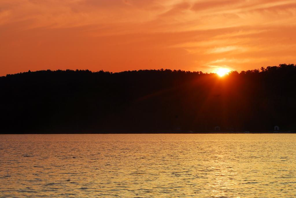 The Pines Cottage Resort Oxtongue Lake Esterno foto
